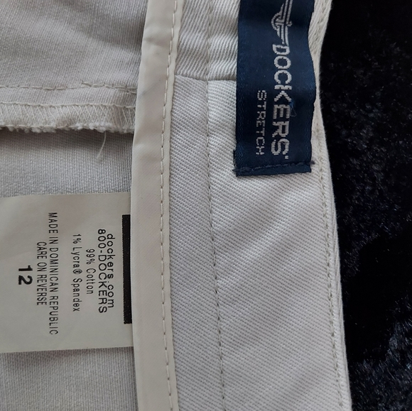 Dockers  Skort     NWT          Size 12 - Picture 3 of 8